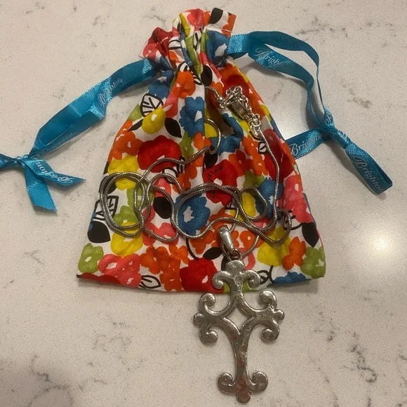 31” Chain Brighton Cross With Pouch - Picture 2 of 6